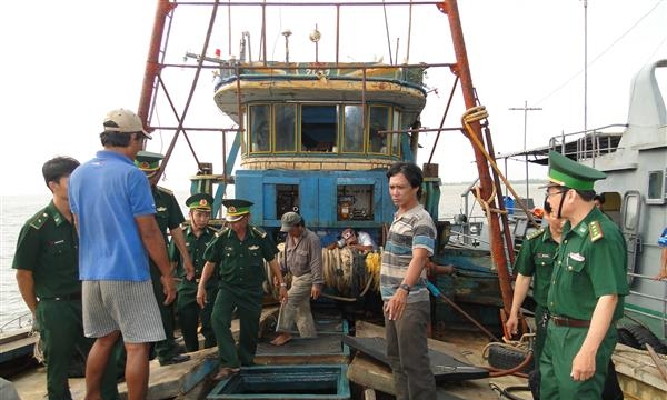 Biên phòng đẩy mạnh chống buôn lậu trên biển dịp Tết Nguyên đán